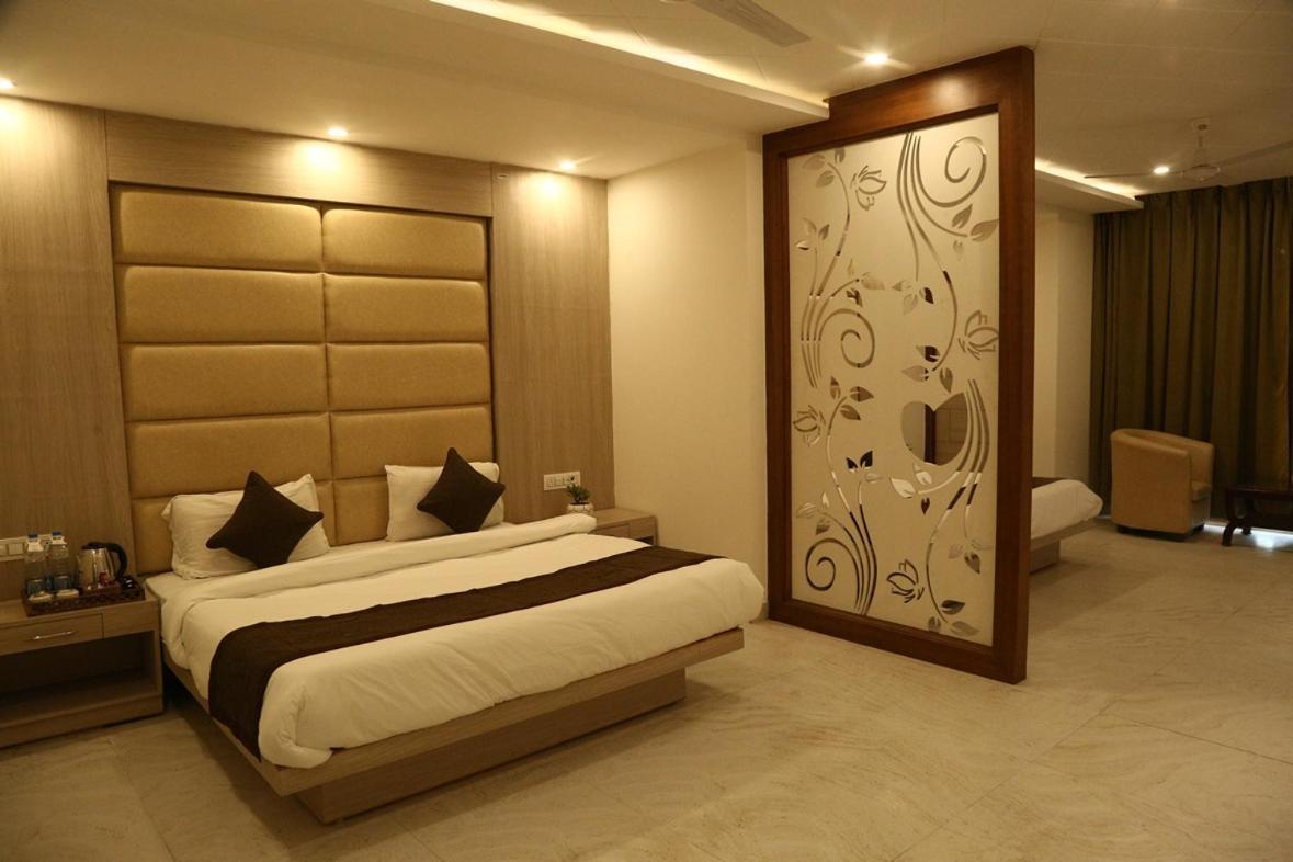 Hotel Shining Hills Mussoorie Exteriér fotografie